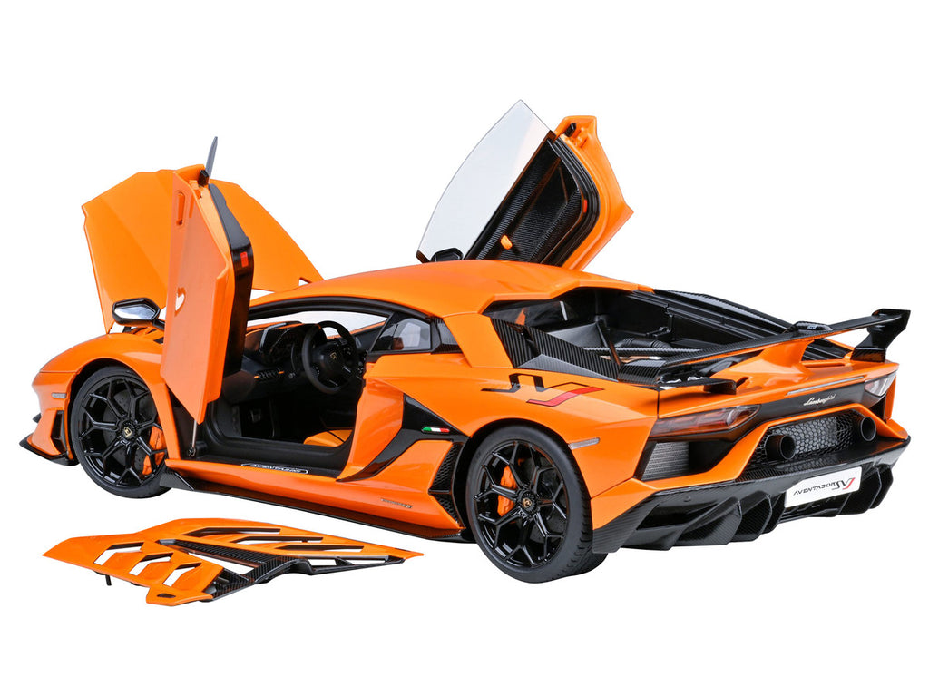 LAMBORGHINI AVENTADOR SVJ