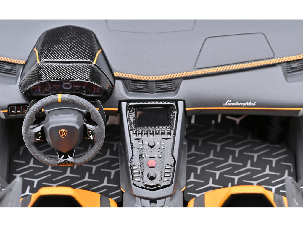 LAMBORGHINI AVENTADOR SVJ